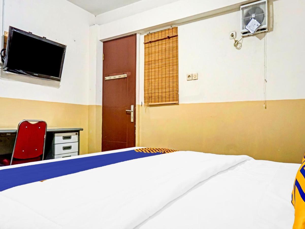Spot On 90295 Simprug Residence Jakarta Extérieur photo